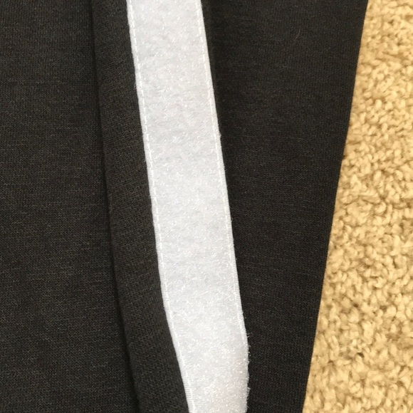 NWT! NIKE Size M black fleece lined joggers pants - Picture 10 of 11